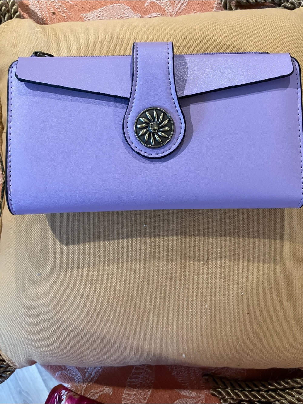 Elegant Lavender Women's Wallet with Floral Medallion